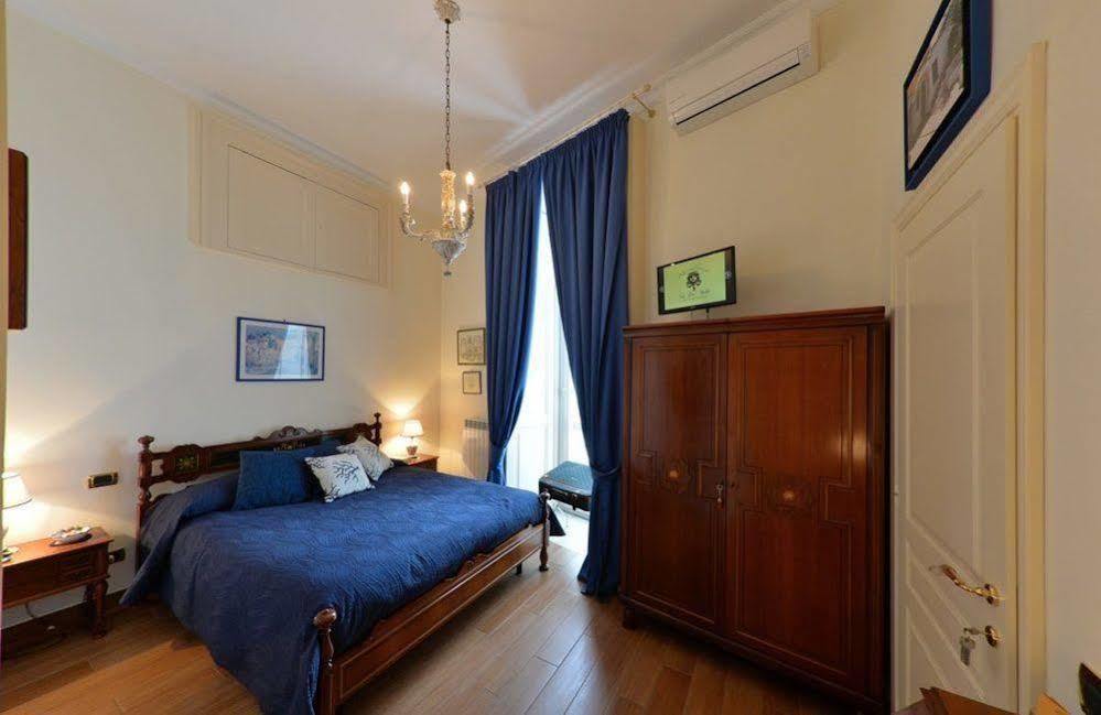 B&B Residenza Via Dei Mille Неаполь Экстерьер фото